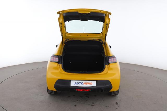 Peugeot 208 image 8