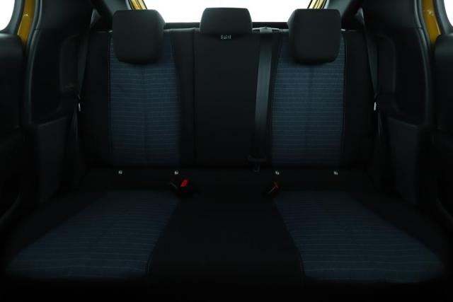 Peugeot 208 image 2