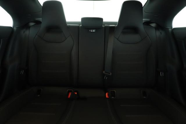 Mercedes Benz Cla image 9