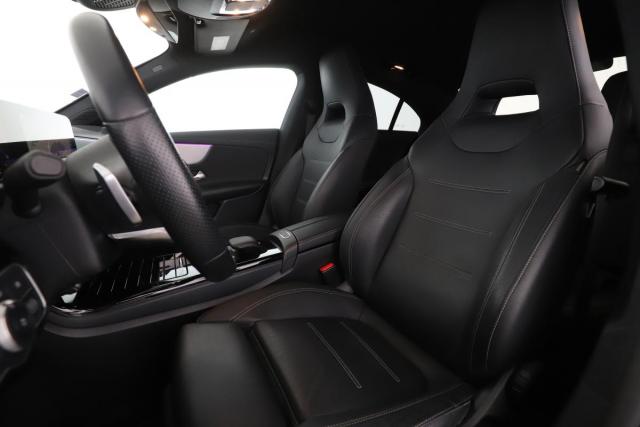 Mercedes Benz Cla image 8