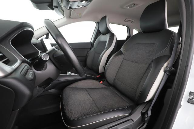 Renault Captur image 8