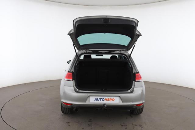 Volkswagen Golf image 3