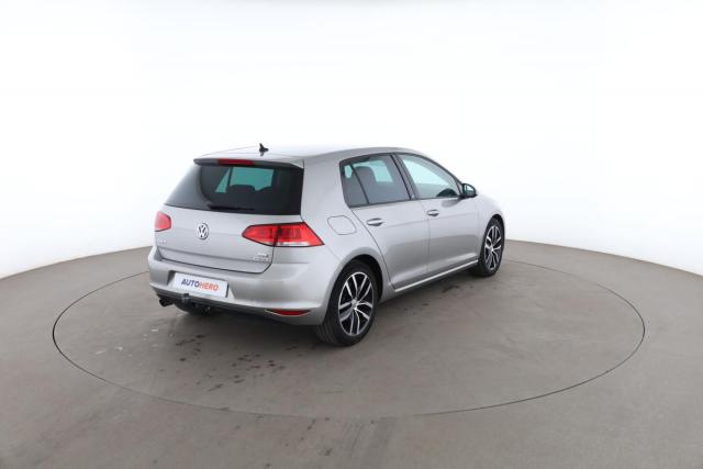 Volkswagen Golf image 6