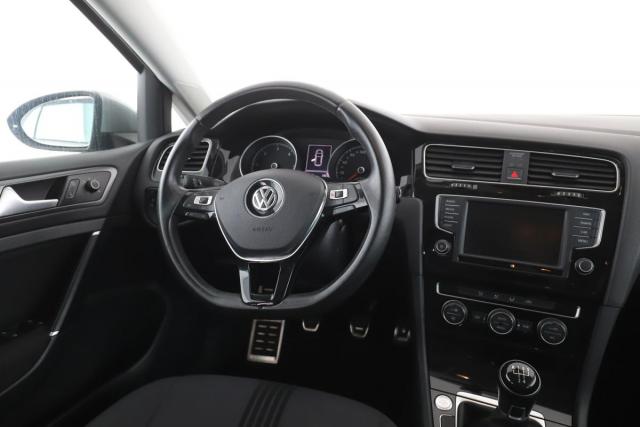 Volkswagen Golf image 7