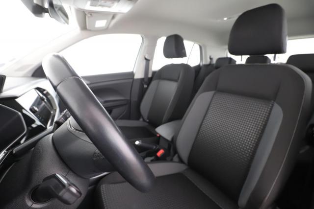 Volkswagen T-Cross image 2