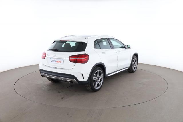 Mercedes Benz Gla image 7
