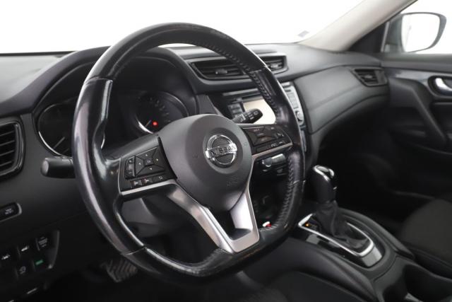 Nissan X-Trail image 2