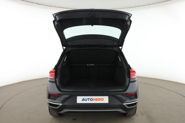 Volkswagen T-Roc image 8