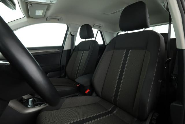 Volkswagen T-Roc image 2