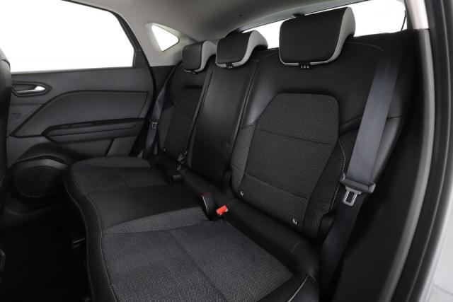 Renault Captur image 8