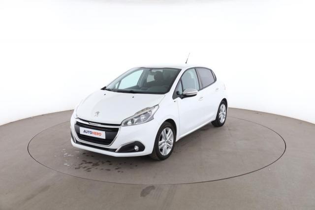 Peugeot 208 1.6 Blue-Hdi Style 5p 75 Ch