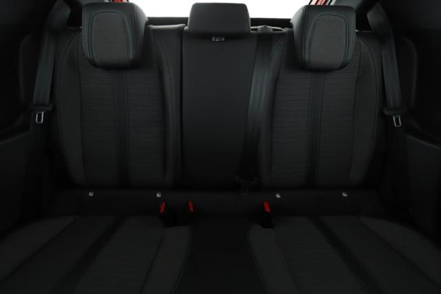 Peugeot 208 image 8