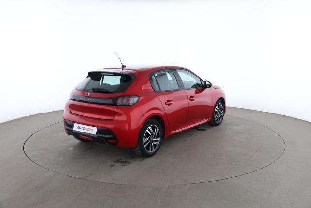Peugeot 208 image 5
