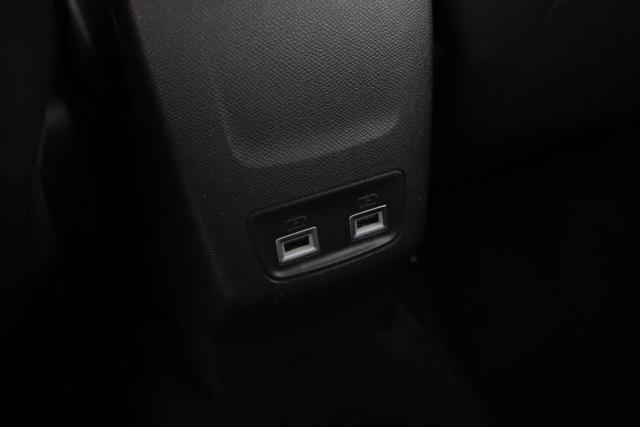 Peugeot 208 image 3