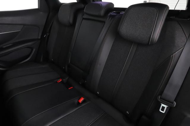Peugeot 3008 image 6