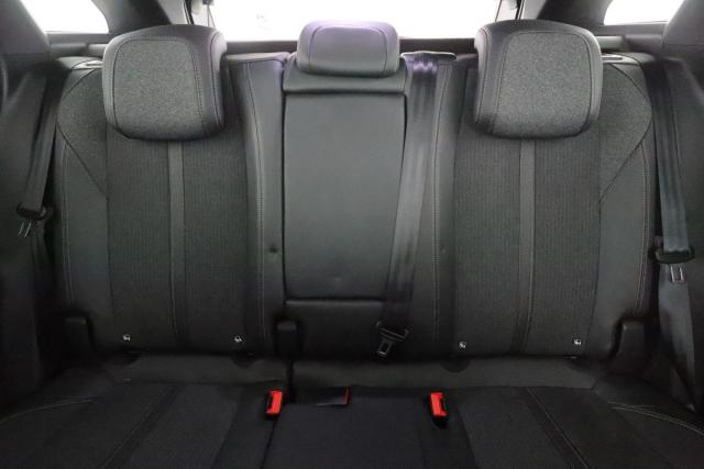 Peugeot 3008 image 2