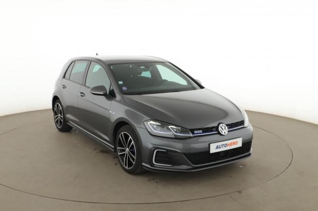 Volkswagen Golf image 1