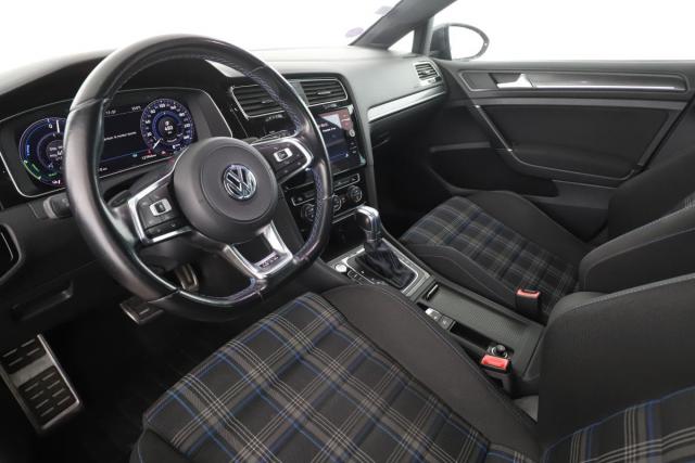 Volkswagen Golf image 7