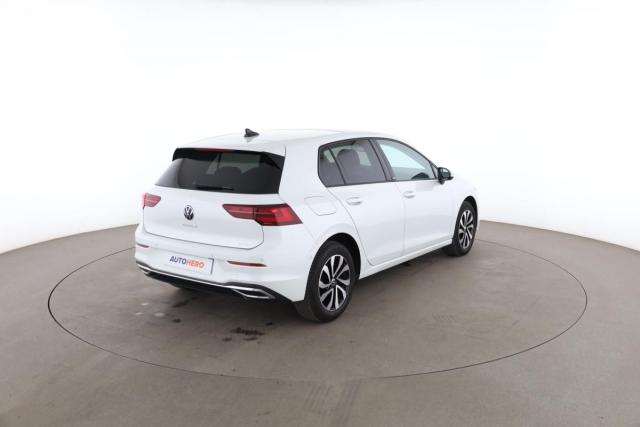 Volkswagen Golf image 5