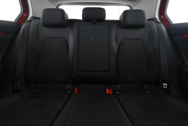 Volkswagen Golf image 5