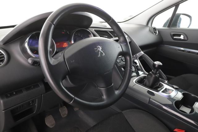 Peugeot 3008 image 3