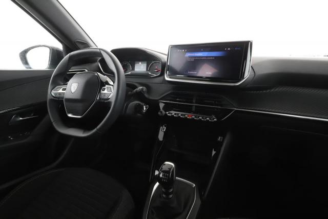 Peugeot 2008 image 2