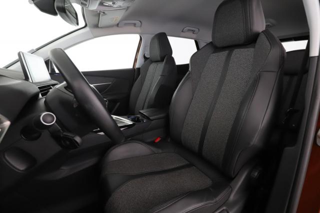 Peugeot 3008 image 3