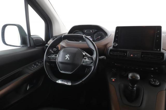 Peugeot Rifter image 9