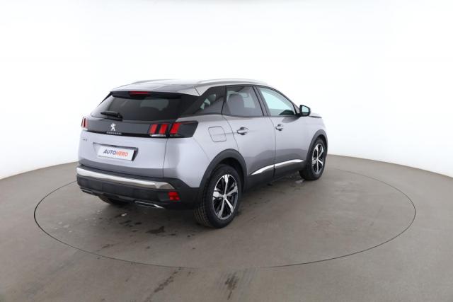 Peugeot 3008 image 2