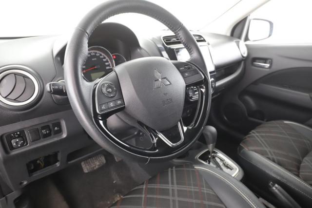 Mitsubishi Space Star image 5