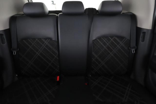 Mitsubishi Space Star image 1