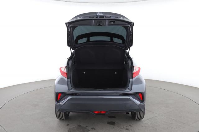 Toyota C-Hr image 9