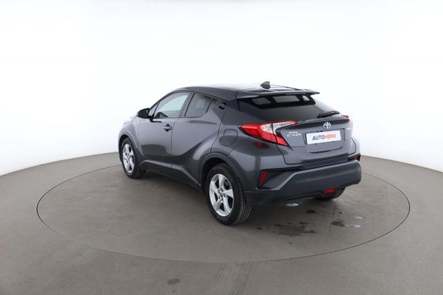 Toyota C-Hr image 8