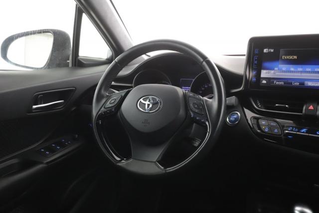 Toyota C-Hr image 5