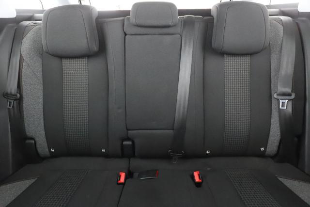Peugeot 3008 image 7