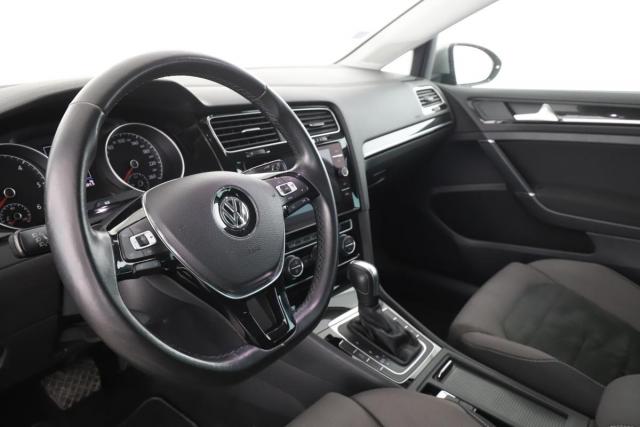Volkswagen Golf image 1