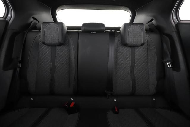 Peugeot 2008 image 1
