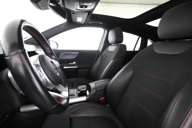 Mercedes Benz Eqa image 3