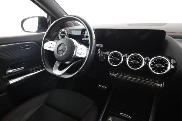 Mercedes Benz Eqa image 7