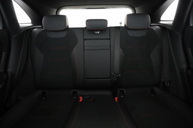 Mercedes Benz Eqa image 9