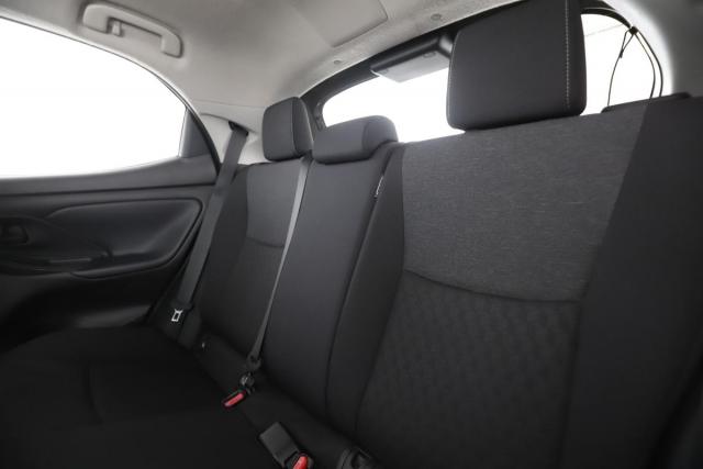 Toyota Yaris image 8