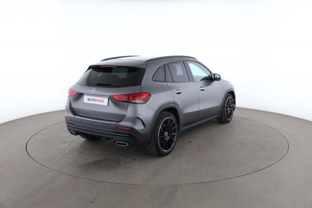 Mercedes Benz Gla image 8