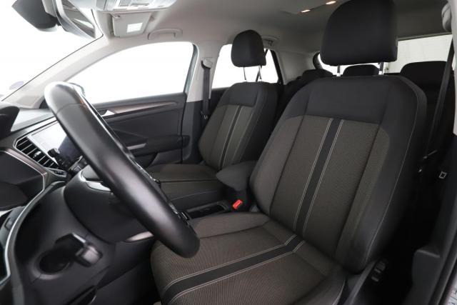 Volkswagen T-Roc image 5