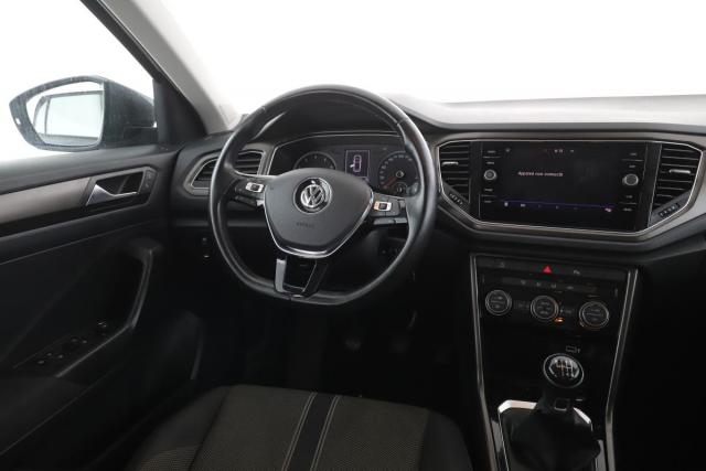 Volkswagen T-Roc image 7