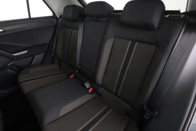 Volkswagen T-Roc image 3