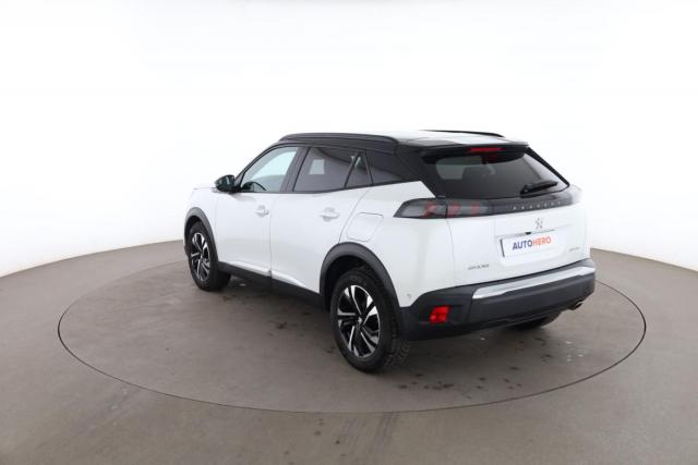 Peugeot 2008 image 8
