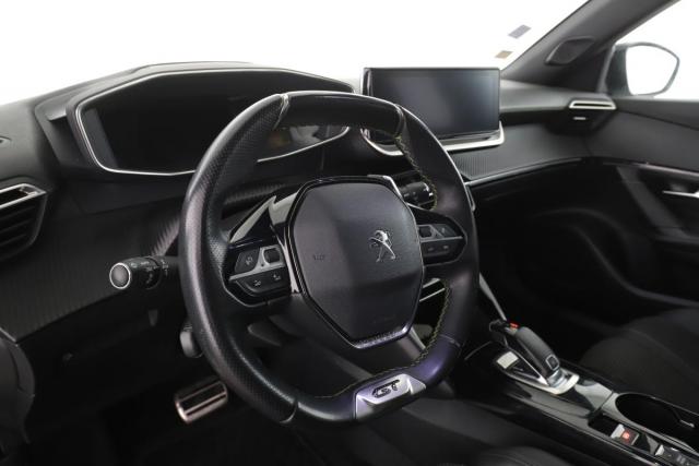 Peugeot 2008 image 1