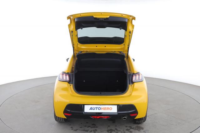 Peugeot 208 image 2