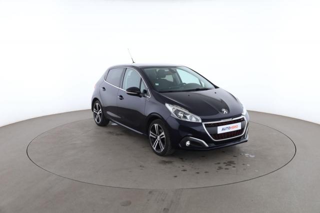 Peugeot 208 image 8