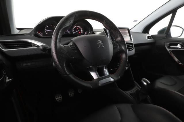 Peugeot 208 image 1